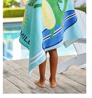 ALLIGATOR HOODED TOWEL