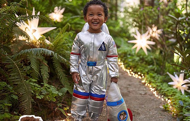 LIGHT UP ASTRONAUT COSTUME