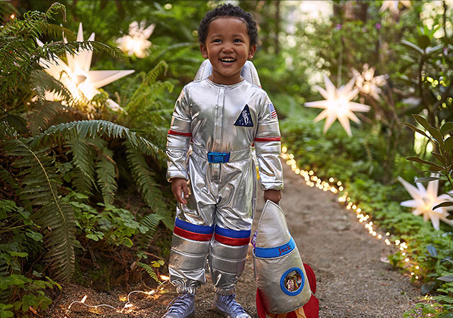 LIGHT UP ASTRONAUT