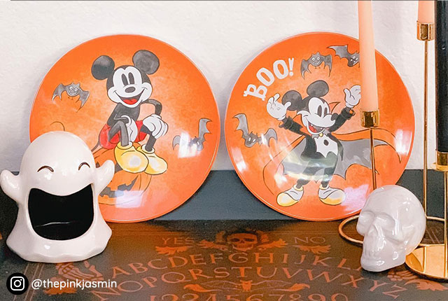 DISNEY MICKEY MOUSE HALLOWEN PLATES