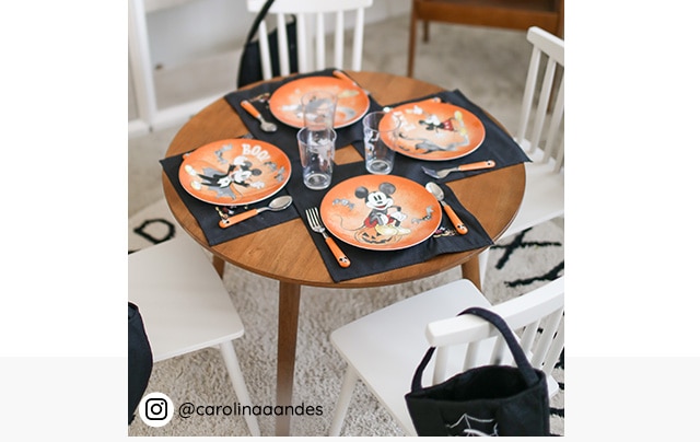 DISNEY MICKEY MOUSE HALLOWEEN PLATES