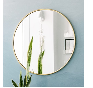 ROUND GOLD MIRROR