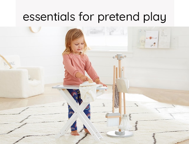 ESSENTIALS FOR PRETEND PLAY