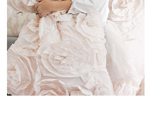 ROSETTE QUILT & SHAMS