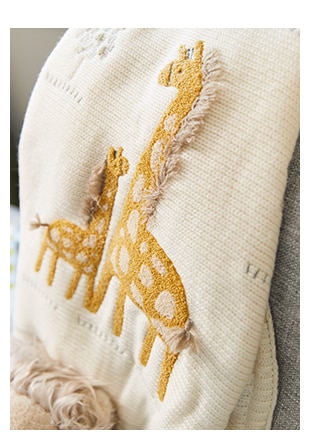 GIRAFFE HEIRLOOM BABY BLANKET