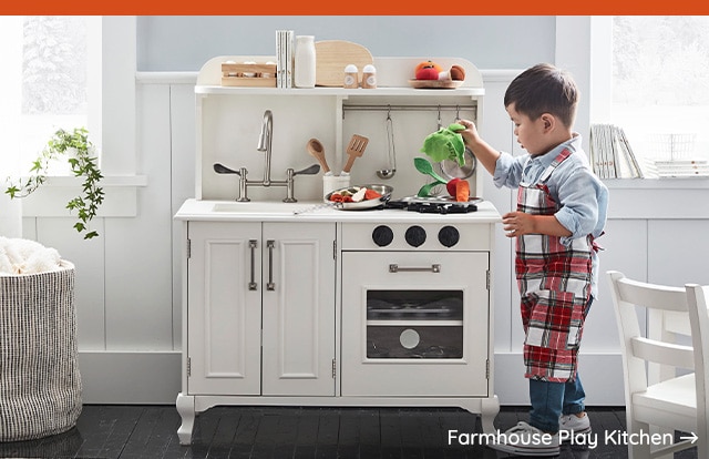 FARMHOUSE PLAY KITCHEN