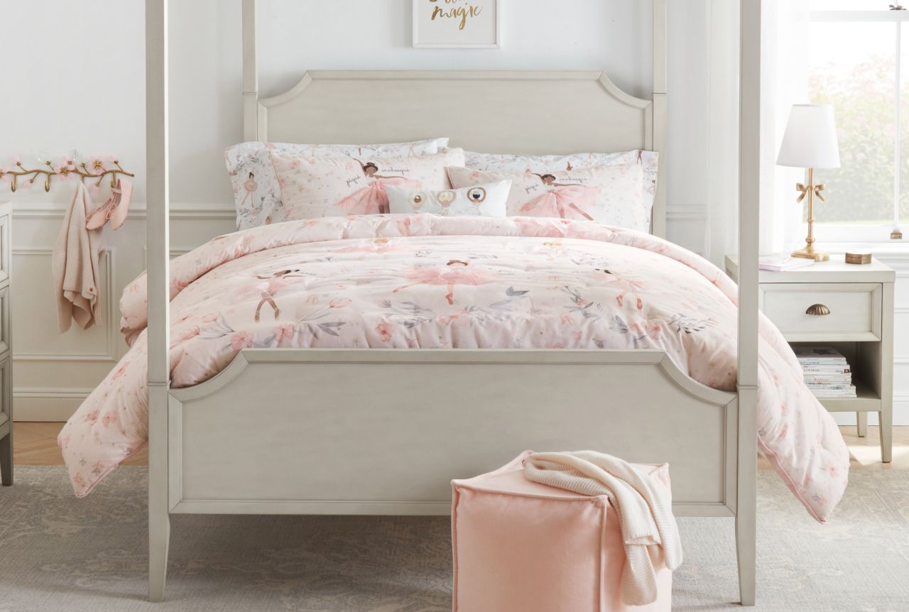 Pottery barn store kids avery bed