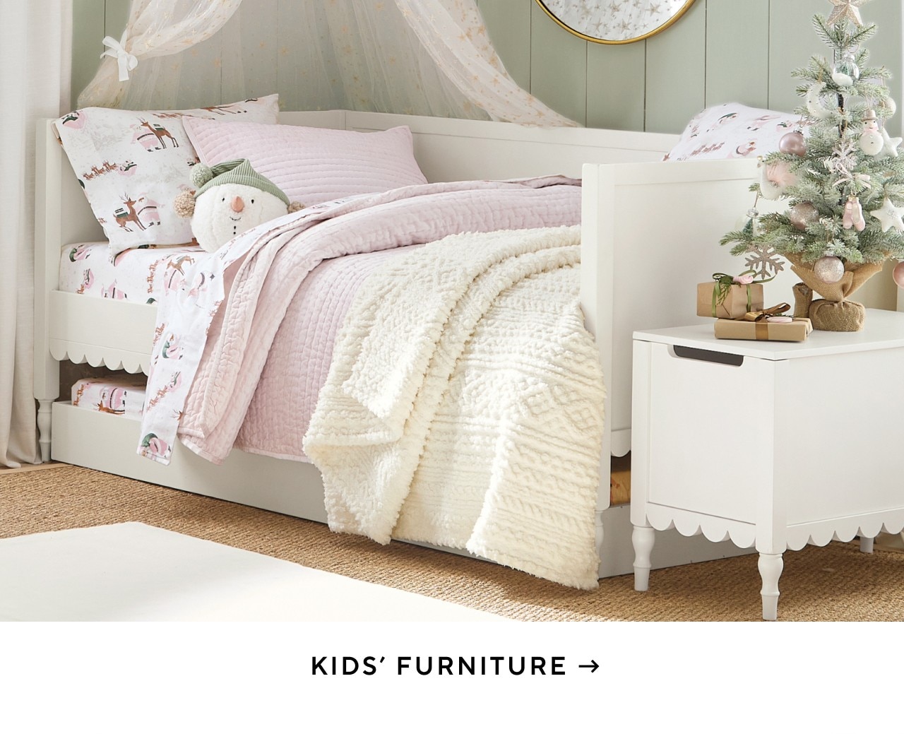 KIDS' FURNITURE