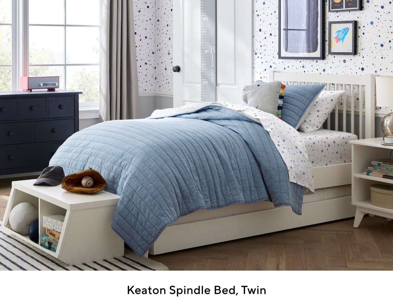 KEATON SPINDLE BED, TWIN