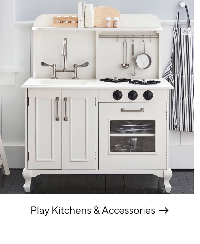 PLAY KITCHENS & ACCESSORIES